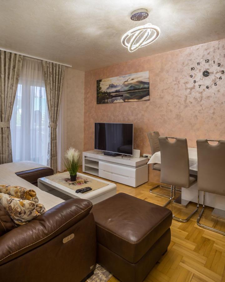 Lux Deluxe Apartment Žabljak エクステリア 写真