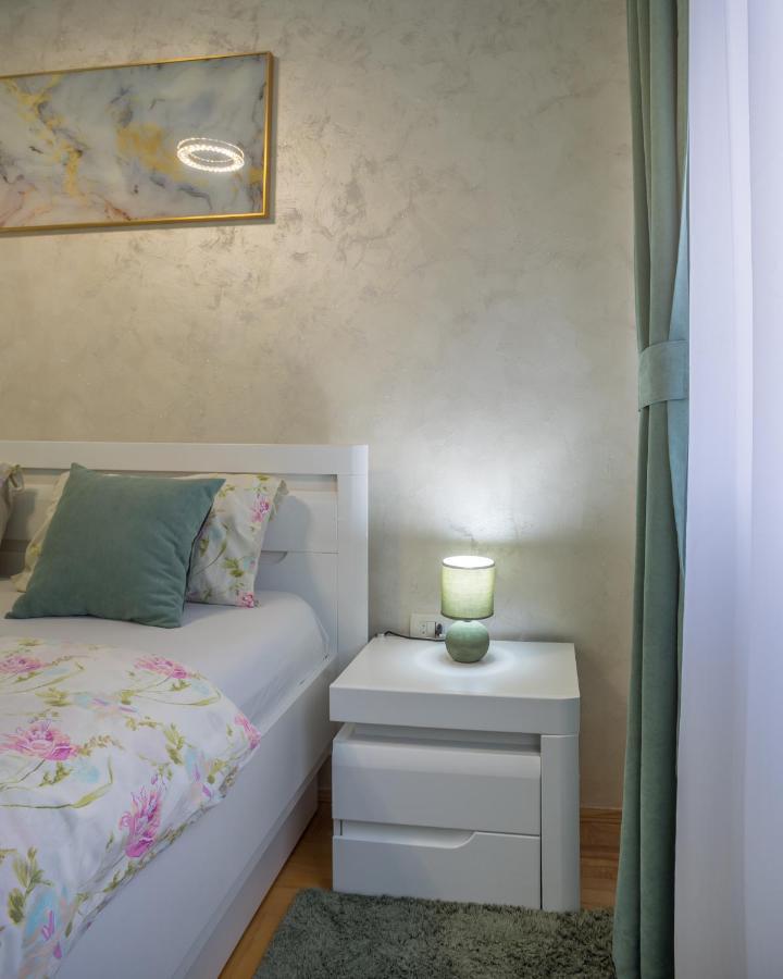 Lux Deluxe Apartment Žabljak エクステリア 写真