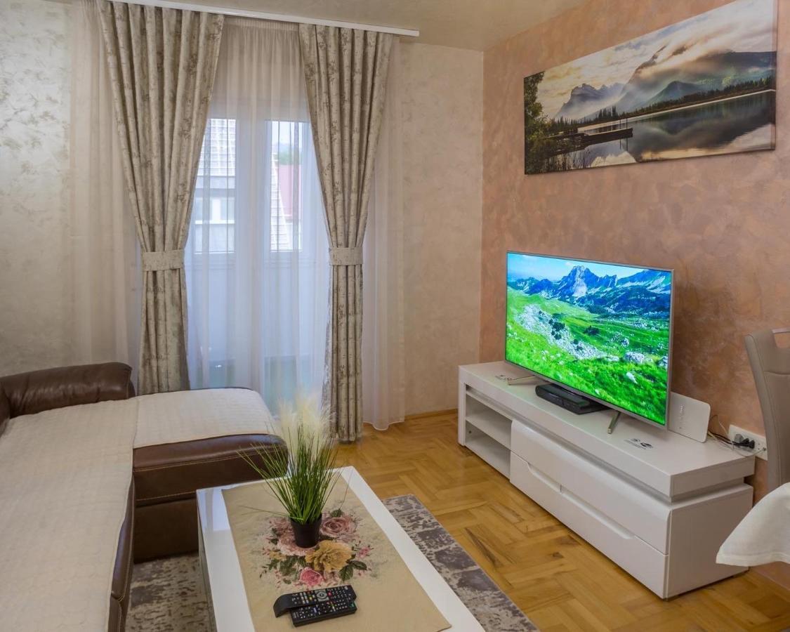 Lux Deluxe Apartment Žabljak エクステリア 写真